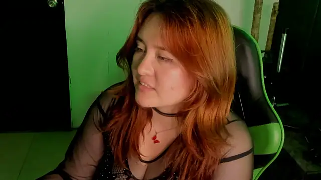 Snapshot of AliaMiller_ chatting on 03.06.26 AliaMiller online show from 03.06.26
