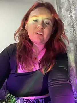 Snapshot of AliaMiller_ chatting on 03.12.26 AliaMiller online show from 03.12.26