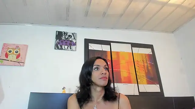 Snapshot of MeganRhyder chatting on 05.19.26 MeganRhyder online show from 05.19.26