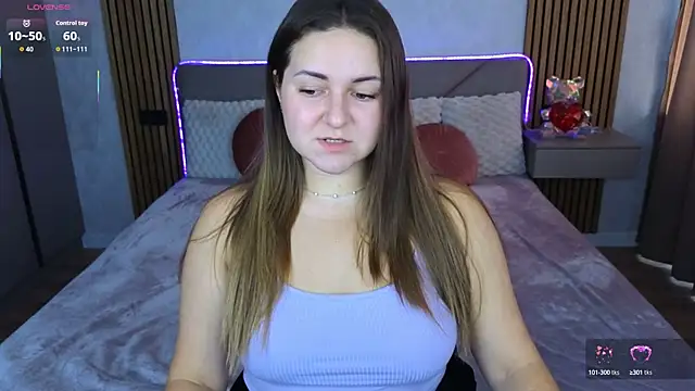 Snapshot of Mysti_Kate chatting on 10.14.25 Mysti Kate online show from 10.14.25