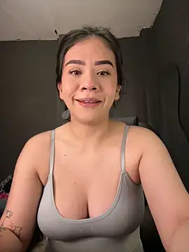Snapshot of alhaana_ chatting on 04.18.26 alhaana online show from 04.18.26