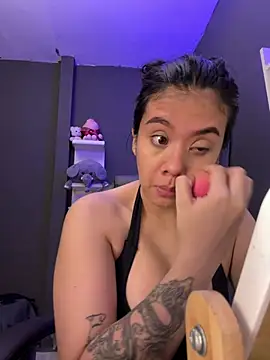 Snapshot of alhaana_ chatting on 05.19.26 alhaana online show from 05.19.26