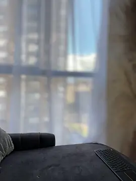 Sofi Leal online show from 09.24.25