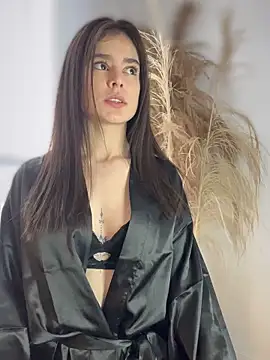 Sofi Leal online show from 11.03.25