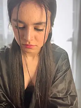 Sofi Leal online show from 02.07.26