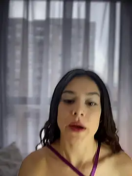 Sofi Leal online show from 03.27.26