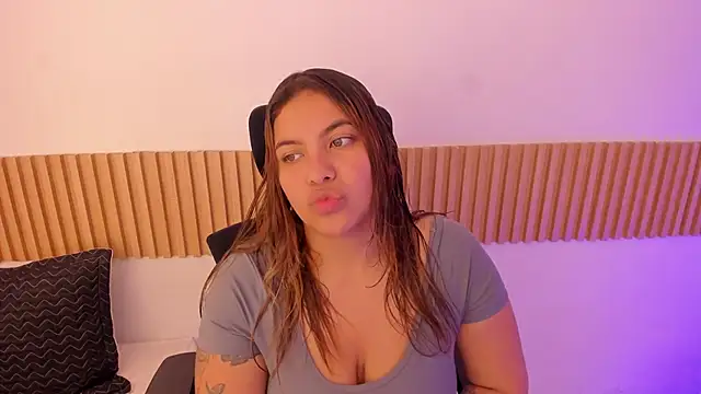 OliviaSweett online show from 10.30.25