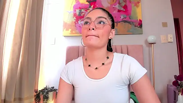 LunaAspen  online show from 04.15.26