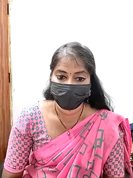 Snapshot of tamil_Sigappu_Roja chatting on 06.18.26 tamil Sigappu Roja online show from 06.18.26