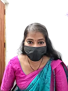 Snapshot of tamil_Sigappu_Roja chatting on 06.25.26 tamil Sigappu Roja online show from 06.25.26