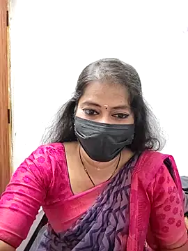 Snapshot of tamil_Sigappu_Roja chatting on 06.26.26 tamil Sigappu Roja online show from 06.26.26