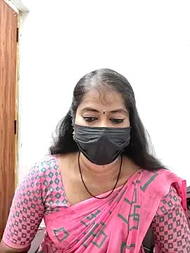 Snapshot of tamil_Sigappu_Roja chatting on 07.08.26 tamil Sigappu Roja online show from 07.08.26
