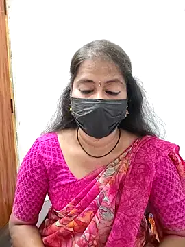 Snapshot of tamil_Sigappu_Roja chatting on 07.15.26 tamil Sigappu Roja online show from 07.15.26