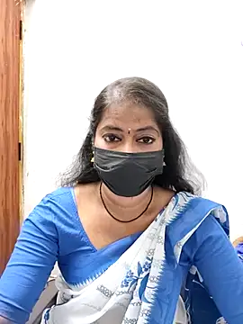 Snapshot of tamil_Sigappu_Roja chatting on 07.16.26 tamil Sigappu Roja online show from 07.16.26