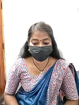 Snapshot of tamil_Sigappu_Roja chatting on 07.28.26 tamil Sigappu Roja online show from 07.28.26