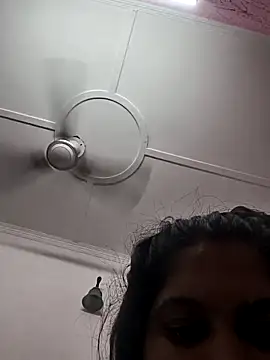 Snapshot of Cute_Avni99 chatting on 10.26.25 Cute Avni99 online show from 10.26.25