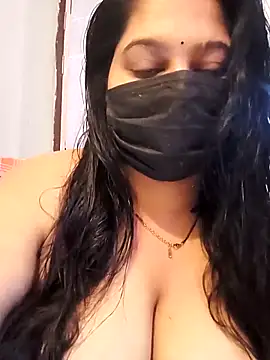 Snapshot of Cute_Avni99 chatting on 12.05.25 Cute Avni99 online show from 12.05.25