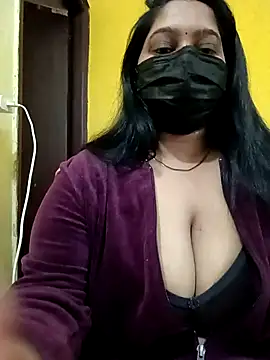 Snapshot of Cute_Avni99 chatting on 12.22.25 Cute Avni99 online show from 12.22.25