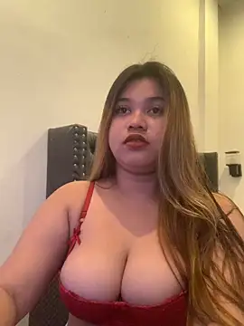 Snapshot of imogen_x chatting on 04.18.26 imogen x online show from 04.18.26