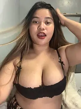 Snapshot of imogen_x chatting on 06.16.26 imogen x online show from 06.16.26