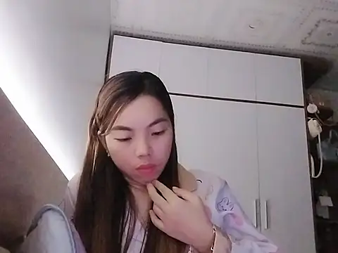 Snapshot of Bree039 chatting on 10.27.25 Bree039 online show from 10.27.25