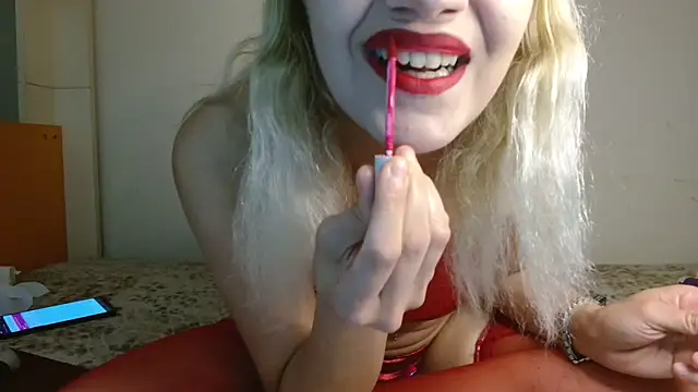 Snapshot of yellowchick chatting on 05.18.26 yellowchick online show from 05.18.26