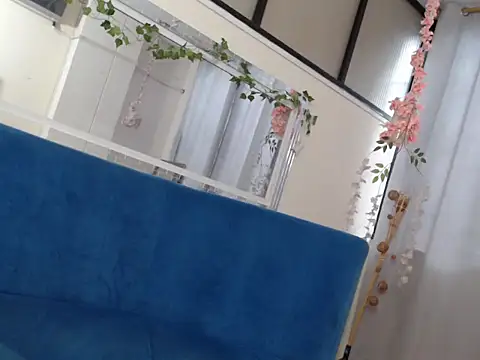 Snapshot of Anniie_miller_ chatting on 11.21.25 Anniie miller online show from 11.21.25