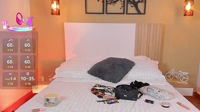 Camila Bustamante online show from 09.19.25