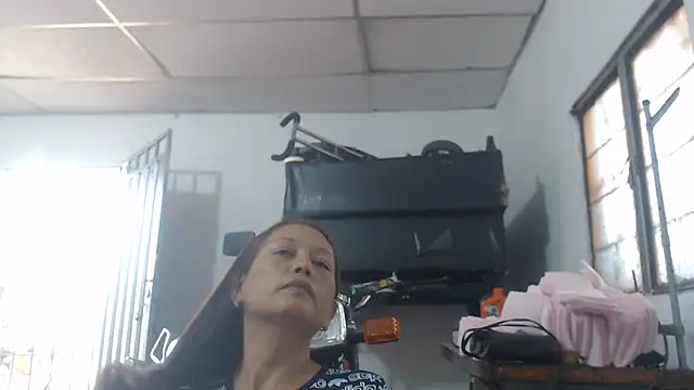 marinita13 online show from 11.14.25