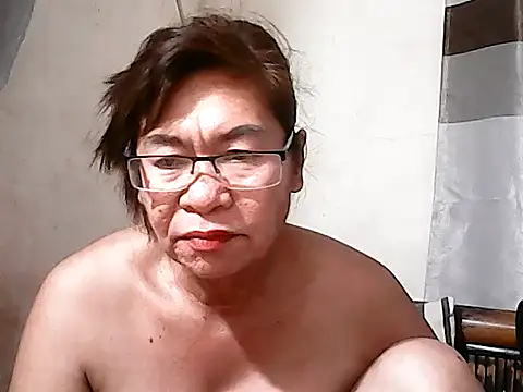 Hottestsexxy Elynnn online show from 04.10.26