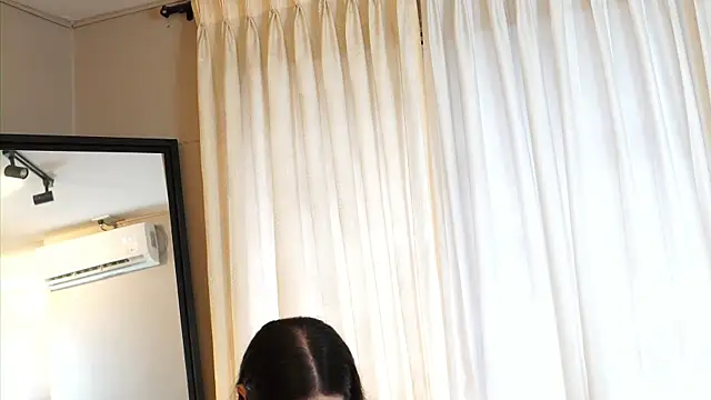 Ariaa Isabell online show from 06.25.26