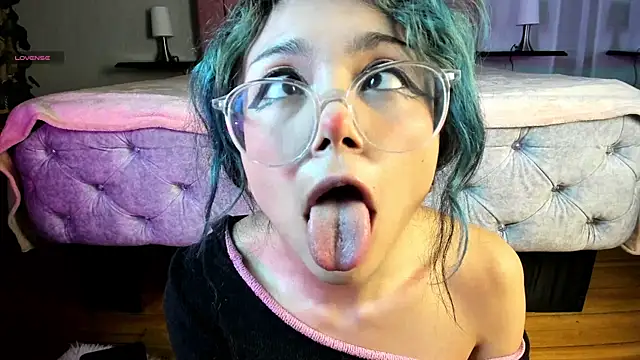 TerumiKitty online show from 10.11.25