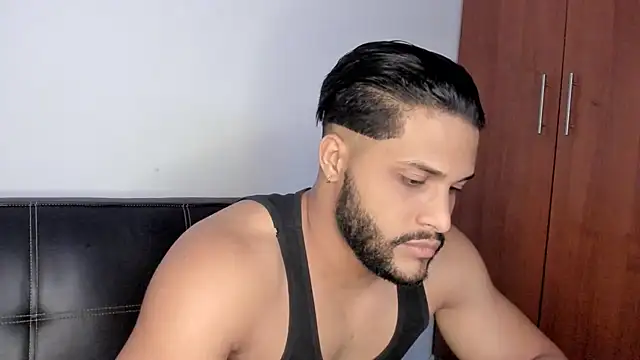 Pier Simons online show from 11.19.25