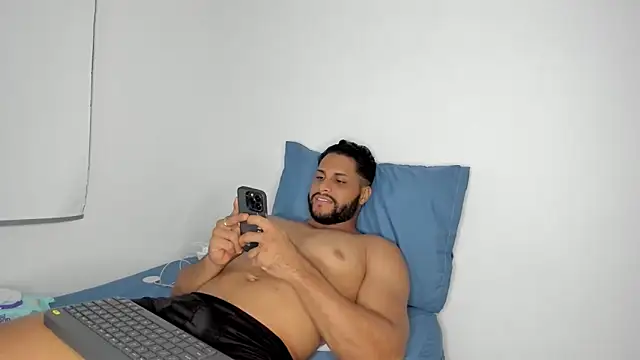 Snapshot of Pier_Simons chatting on 02.10.26 Pier Simons online show from 02.10.26