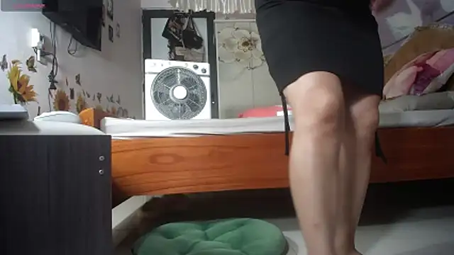 Snapshot of lyly_asian chatting on 04.09.26 lyly asian online show from 04.09.26