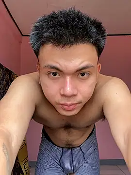 Snapshot of JerichoGutierez chatting on 05.18.26 JerichoGutierez online show from 05.18.26