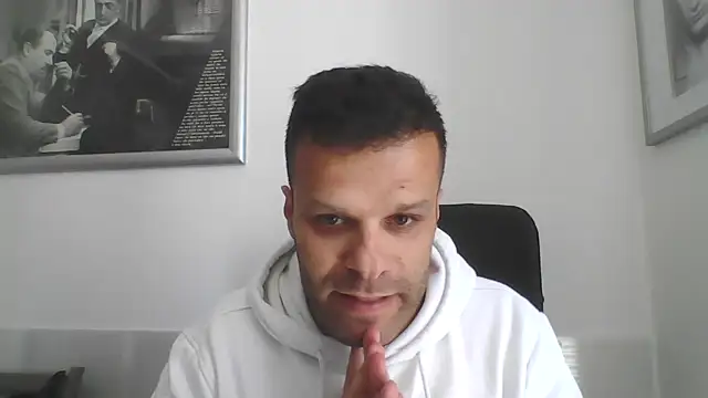 Snapshot of FROCETTO93 chatting on 04.27.26 FROCETTO93 online show from 04.27.26