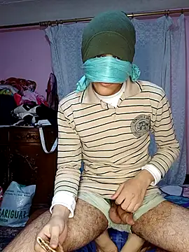 Snapshot of Rwkya chatting on 02.11.26 Rwkya online show from 02.11.26