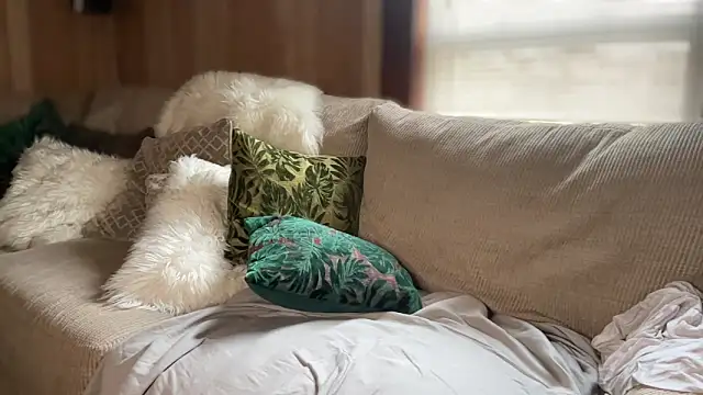 PefectNipz online show from 09.17.25