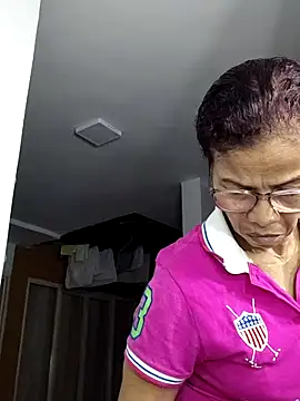 Snapshot of Merybeks chatting on 03.26.26 Merybeks online show from 03.26.26