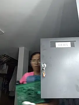 Snapshot of Merybeks chatting on 03.27.26 Merybeks online show from 03.27.26