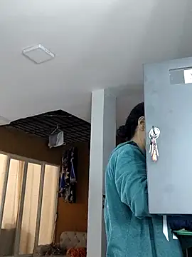 Snapshot of Merybeks chatting on 03.30.26 Merybeks online show from 03.30.26