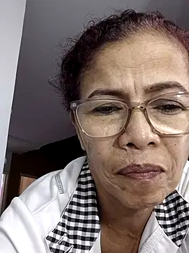 Snapshot of Merybeks chatting on 04.06.26 Merybeks online show from 04.06.26