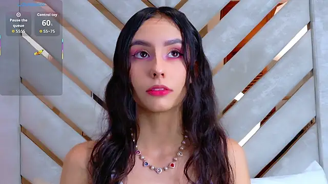 Sarah-Grace online show from 10.27.25