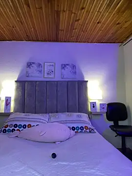 juliana-mancini online show from 10.25.25