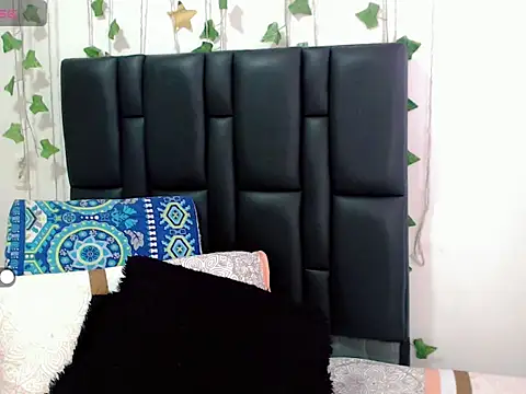 sara arias00 online show from 09.29.25