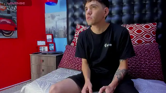 Snapshot of Matteo12_ chatting on 09.09.25 Matteo12 online show from 09.09.25