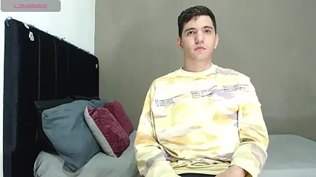 Snapshot of Matteo12_ chatting on 01.17.26 Matteo12 online show from 01.17.26