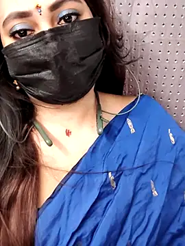 Snapshot of Cutie_nila26 chatting on 09.15.25 Cutie nila26 online show from 09.15.25