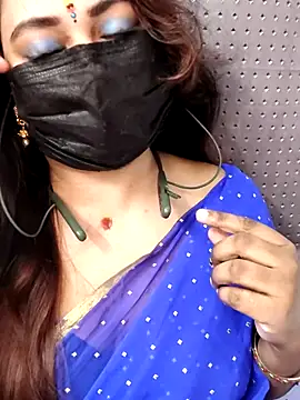 Snapshot of Cutie_nila26 chatting on 09.18.25 Cutie nila26 online show from 09.18.25